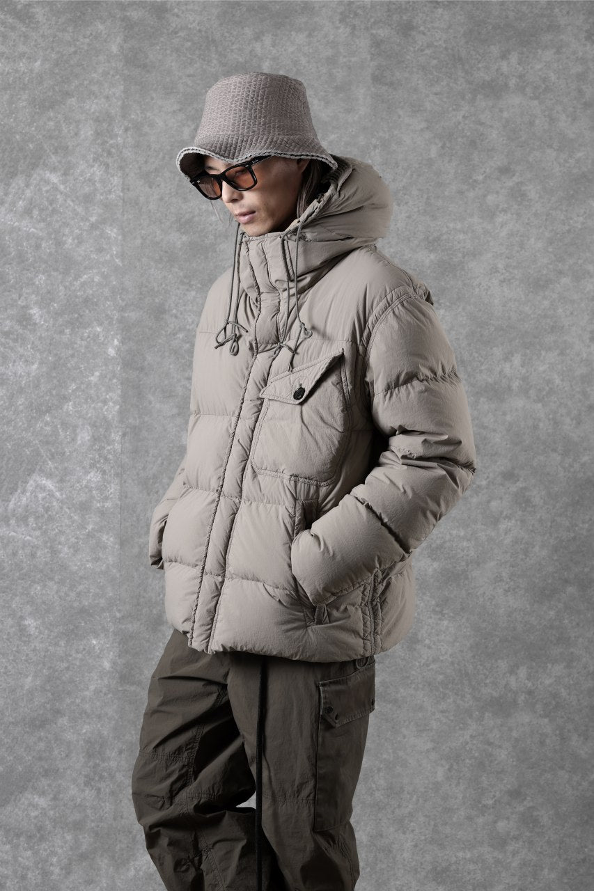 画像をギャラリービューアに読み込む, Ten c SURVIVAL DOWN JACKET / GARMENT DYED (ASH GRAY)