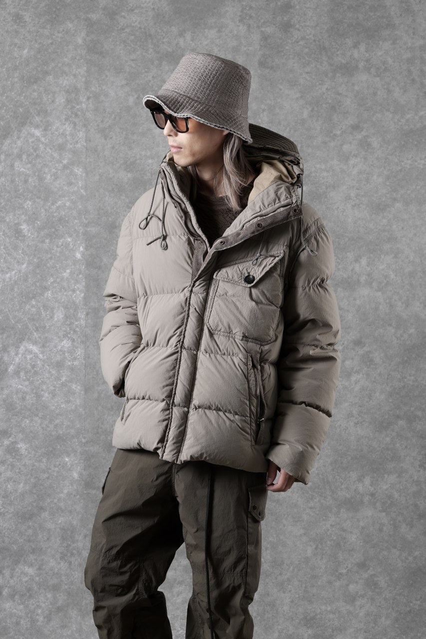画像をギャラリービューアに読み込む, Ten c SURVIVAL DOWN JACKET / GARMENT DYED (ASH GRAY)