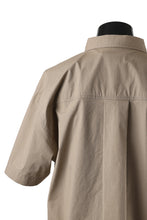 画像をギャラリービューアに読み込む, entire studios ZIP POCKET SHORT SLEEVE SHIRT (CAMEL)