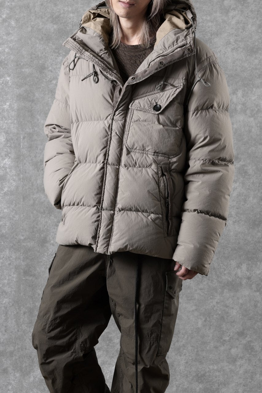 画像をギャラリービューアに読み込む, Ten c SURVIVAL DOWN JACKET / GARMENT DYED (ASH GRAY)