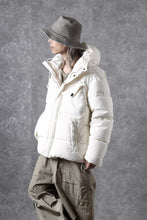 画像をギャラリービューアに読み込む, Ten c SURVIVAL DOWN JACKET / GARMENT DYED (WHITE)