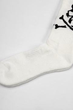 画像をギャラリービューアに読み込む, mastermind JAPAN REGULAR SOCKS / SKULL LOGO (WHITE)