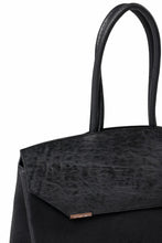 Load image into Gallery viewer, ierib exclusive Bark Bag Prot 40 / Wild Boar + Waxed Horse Butt Leather (BLACK)