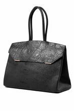 Load image into Gallery viewer, ierib exclusive Bark Bag Prot 40 / Wild Boar + Waxed Horse Butt Leather (BLACK)