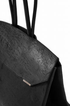 Load image into Gallery viewer, ierib exclusive Bark Bag Prot 40 / Wild Boar + Waxed Horse Butt Leather (BLACK)