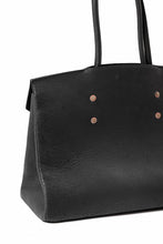 Load image into Gallery viewer, ierib exclusive Bark Bag Prot 40 / Wild Boar + Waxed Horse Butt Leather (BLACK)