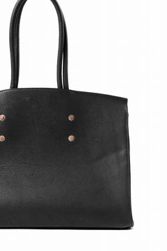 Load image into Gallery viewer, ierib exclusive Bark Bag Prot 40 / Wild Boar + Waxed Horse Butt Leather (BLACK)