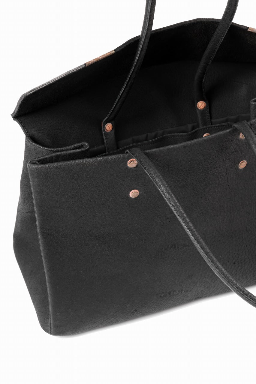 Load image into Gallery viewer, ierib exclusive Bark Bag Prot 40 / Wild Boar + Waxed Horse Butt Leather (BLACK)