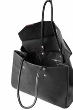 Load image into Gallery viewer, ierib exclusive Bark Bag Prot 40 / Wild Boar + Waxed Horse Butt Leather (BLACK)