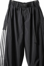 画像をギャラリービューアに読み込む, Y-3 Yohji Yamamoto THREE STRIPES NYLON PANTS (BLACK)