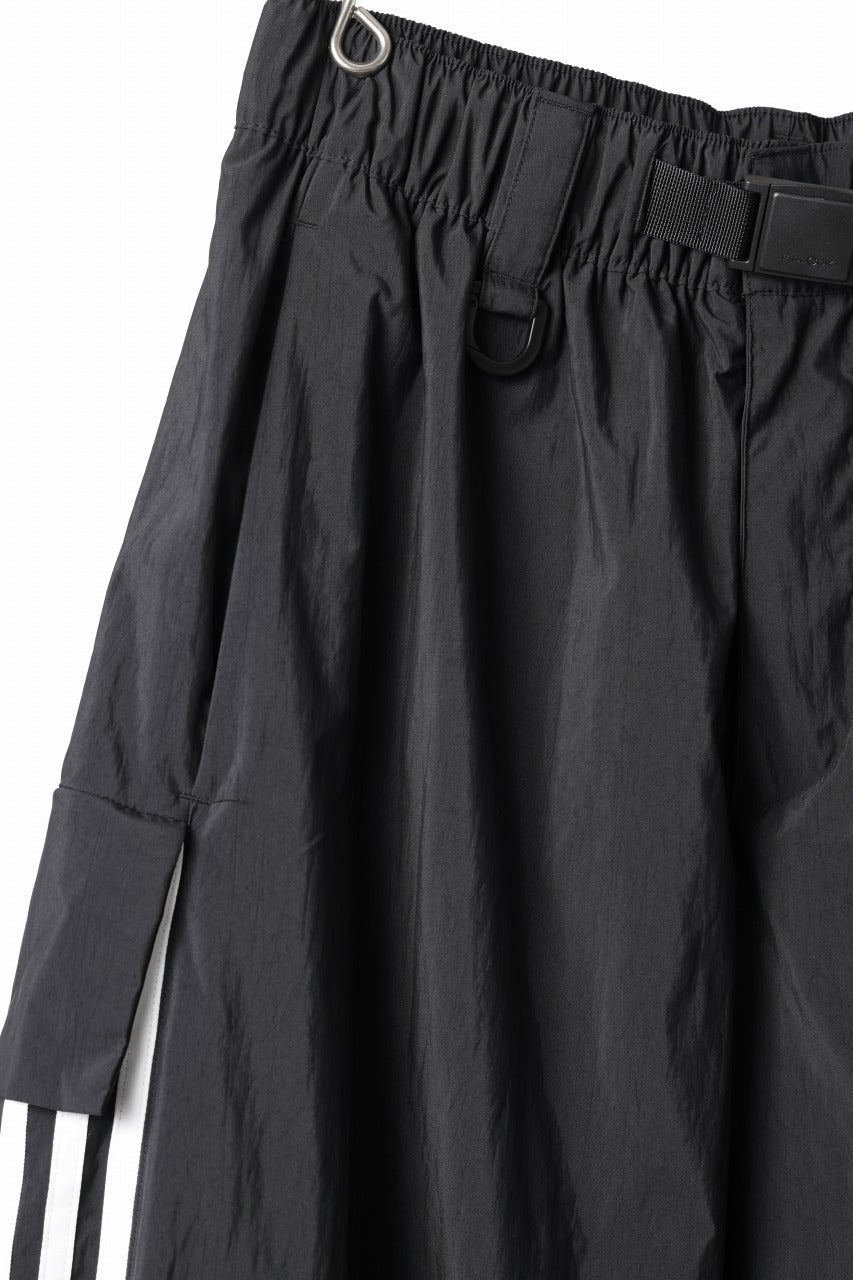 画像をギャラリービューアに読み込む, Y-3 Yohji Yamamoto THREE STRIPES NYLON PANTS (BLACK)
