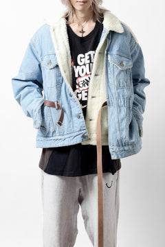 画像をギャラリービューアに読み込む, FACETASM ASSYMETRICAL BELTED SHERPA DENIM JACKET (INDIGO)