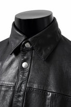 画像をギャラリービューアに読み込む, A.F ARTEFACT SNAPPED COCOON SHIRT-JACKET / SOFT GOAT LEATHER (BLACK)