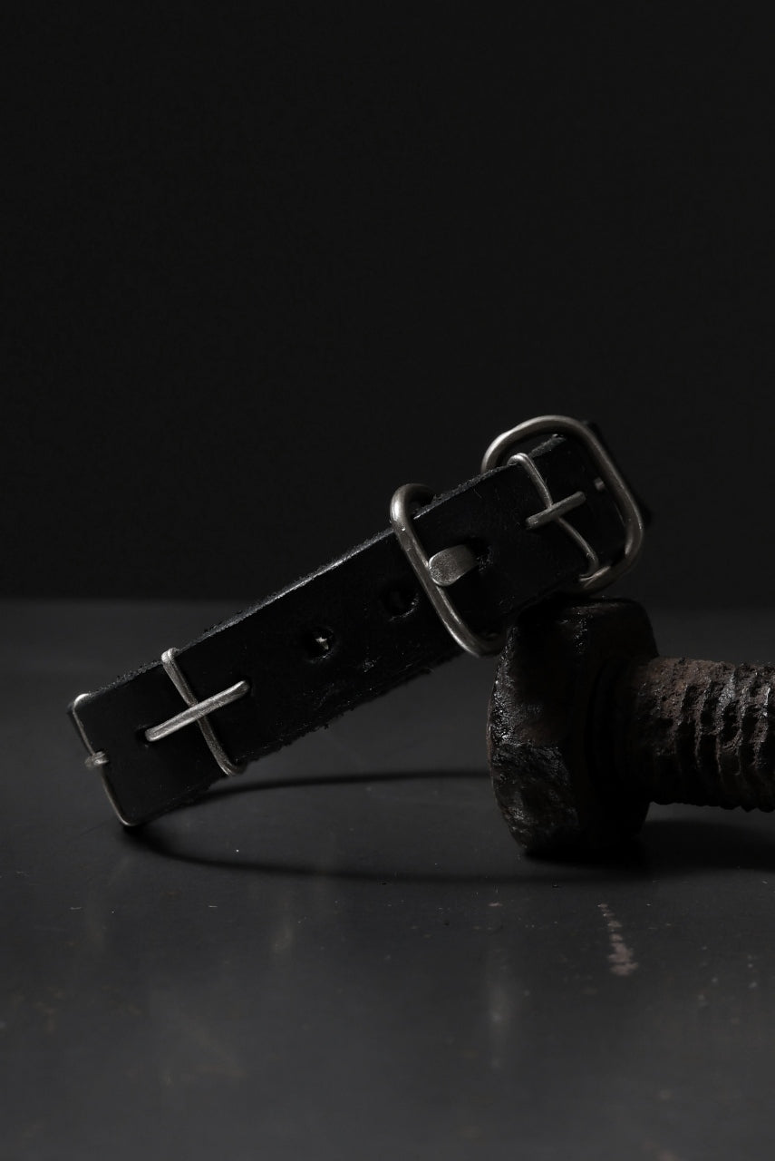 画像をギャラリービューアに読み込む, m.a+ thin silver cross studded wrist band / A-F2BL1/GR2,0 (BLACK)