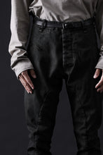 画像をギャラリービューアに読み込む, masnada BAGGY SCARRED STRETCH JEANS (SMUDGED LEGION)