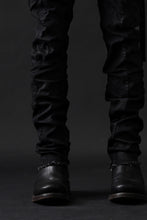 画像をギャラリービューアに読み込む, masnada BAGGY SCARRED STRETCH JEANS (SMEARED BLACK)