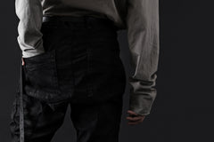 画像をギャラリービューアに読み込む, masnada BAGGY SCARRED STRETCH JEANS (SMEARED BLACK)