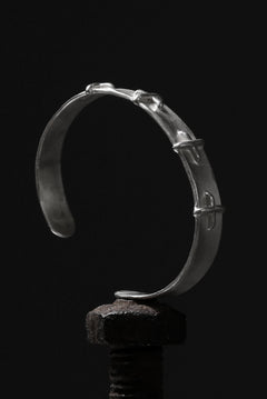 Load image into Gallery viewer, m.a+ silver stitched cross bracelet / AB18/AG (SILVER)