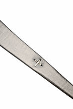 Load image into Gallery viewer, m.a+ croissant wrist band #2 / A-F0K3/GR3,0 (CARBON)