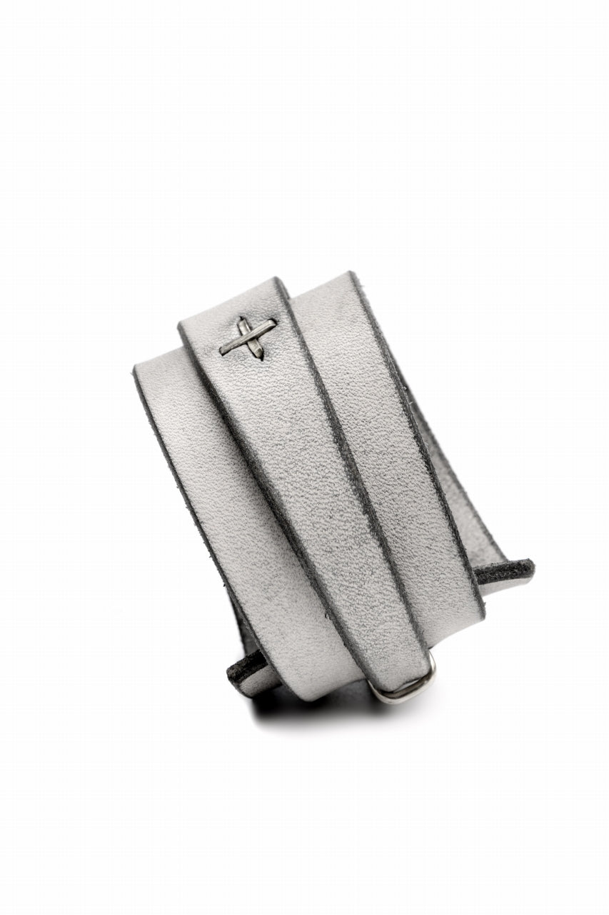 Load image into Gallery viewer, m.a+ croissant wrist band #2 / A-F0K3/GR3,0 (CARBON)