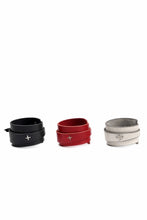 Load image into Gallery viewer, m.a+ croissant wrist band / A-F0K3/GR3,0 (CHILI RED)