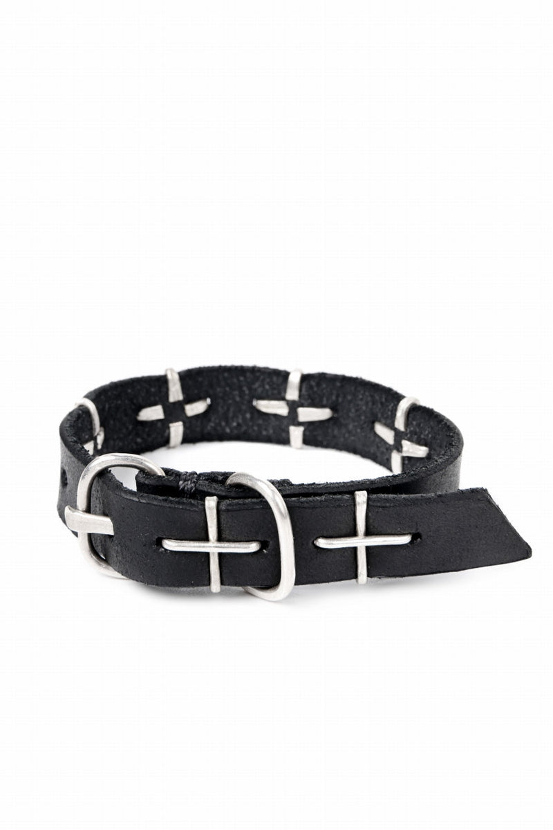 m.a+ thin silver cross studded wrist band / A-F2BL1/GR2,0 m.a+ thin silver cross studded wrist band / A-F2BL1/GR2,0