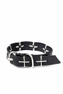 画像をギャラリービューアに読み込む, m.a+ thin silver cross studded wrist band / A-F2BL1/GR2,0 (BLACK)