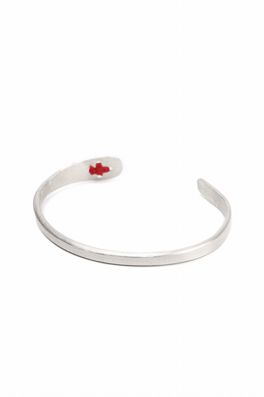 Load image into Gallery viewer, m.a+ stitched cross silver bangle / AB11/AG (SILVER)