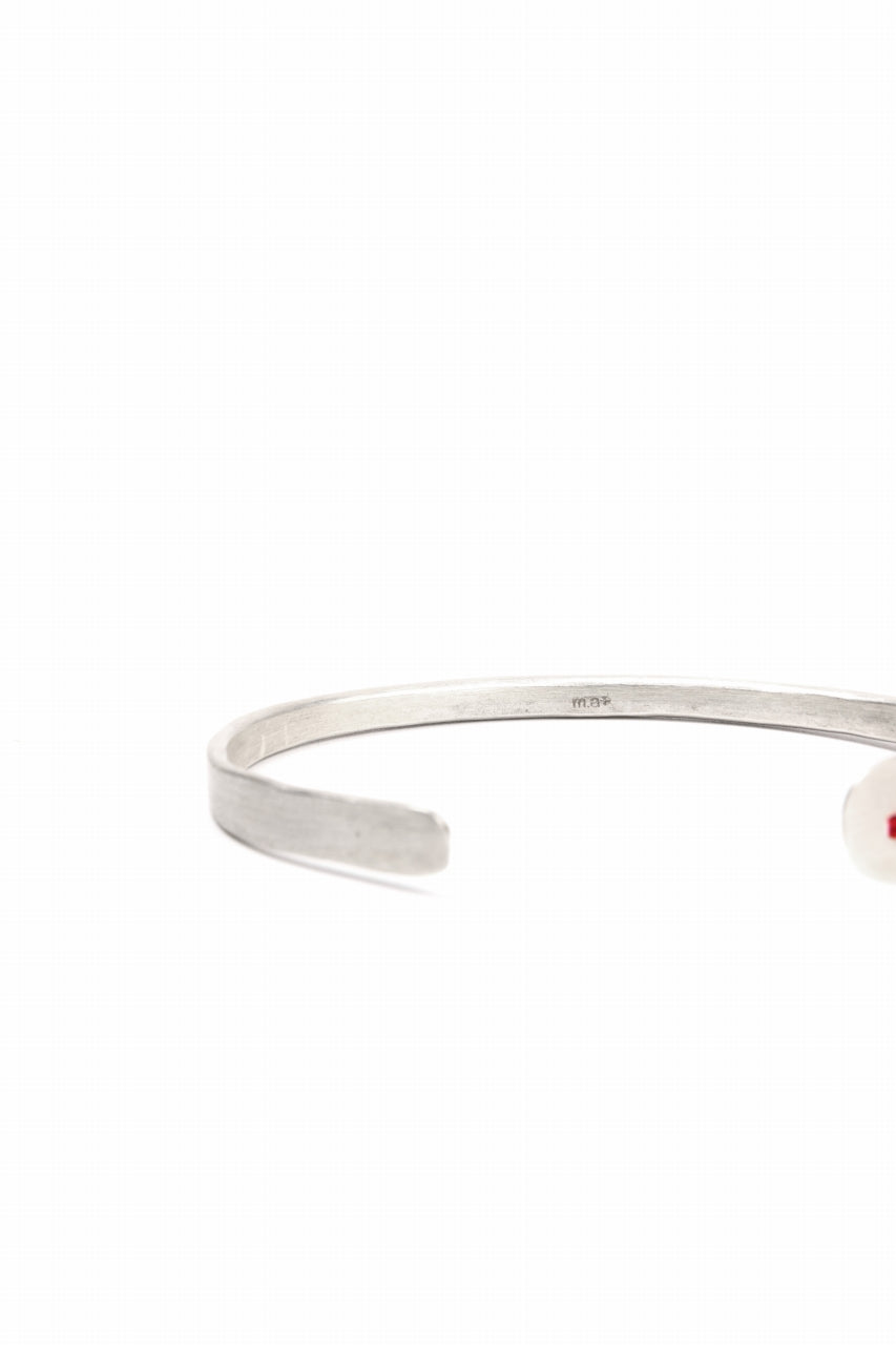 Load image into Gallery viewer, m.a+ stitched cross silver bangle / AB11/AG (SILVER)