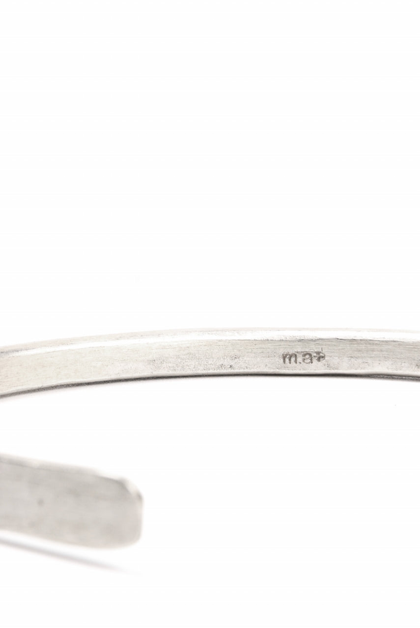 Load image into Gallery viewer, m.a+ stitched cross silver bangle / AB11/AG (SILVER)