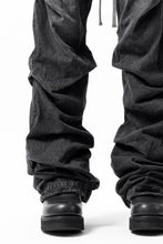 画像をギャラリービューアに読み込む, A.F ARTEFACT TUCK VOLUME BAGGY PANTS / FADED DENIM (DAMAGE BLACK)