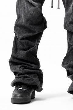 画像をギャラリービューアに読み込む, A.F ARTEFACT TUCK VOLUME BAGGY PANTS / FADED DENIM (DAMAGE BLACK)