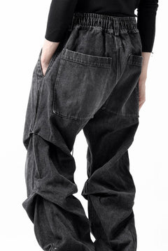 画像をギャラリービューアに読み込む, A.F ARTEFACT TUCK VOLUME BAGGY PANTS / FADED DENIM (DAMAGE BLACK)