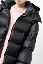 画像をギャラリービューアに読み込む, A.F ARTEFACT exclusive DUVET VERTICAL DOWN JACKET (BLACK)