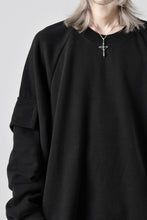 Load image into Gallery viewer, A.F ARTEFACT FLAP POCKET RAGLAN TOP / COPE KNIT JERSEY (BLACK)