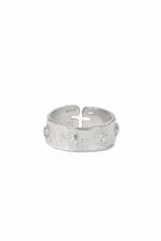 画像をギャラリービューアに読み込む, m.a+ silver stitched multiple cross ring / AG518/AG (SILVER)