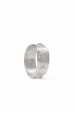 画像をギャラリービューアに読み込む, m.a+ silver stitched multiple cross ring / AG518/AG (SILVER)