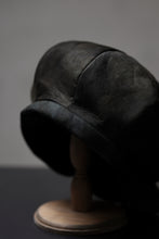画像をギャラリービューアに読み込む, ierib Leather Casquette / Lamb Suede (BLACK)