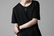 画像をギャラリービューアに読み込む, black crow x LOOM exclusive short sleeve tops / uneven linen jersey (BLACK)