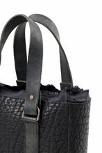 Load image into Gallery viewer, ierib Zipper Hand Tote Bag /  Rough Bull (BLACK)