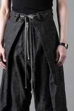画像をギャラリービューアに読み込む, A.F ARTEFACT ZIP FOLDING TUCK SHORTS / PAISLEY JACQUARD (BLACK)