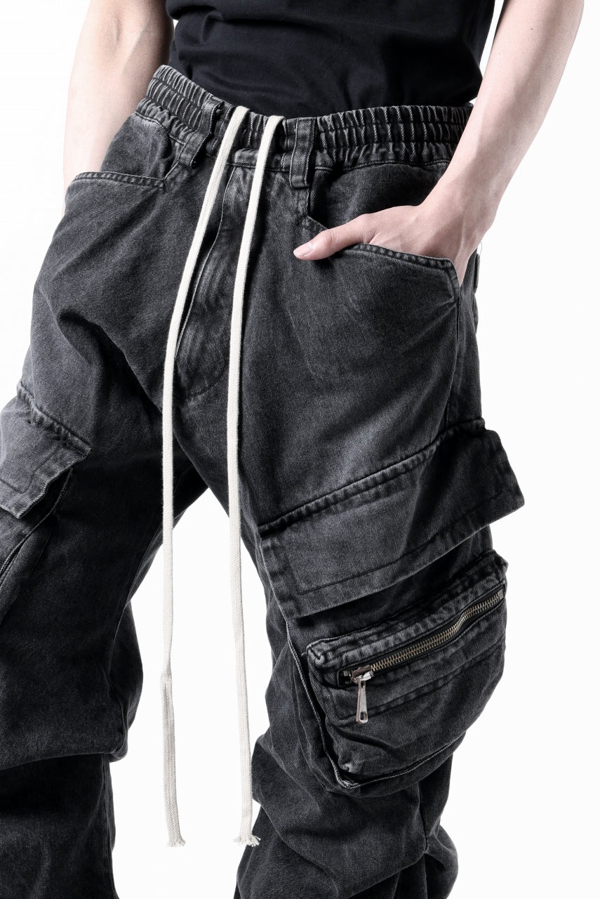 画像をギャラリービューアに読み込む, A.F ARTEFACT CARGO TUCK BAGGY PANTS / FADED DENIM (BLACK)