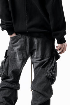 画像をギャラリービューアに読み込む, A.F ARTEFACT CARGO TUCK BAGGY PANTS / FADED DENIM (BLACK)