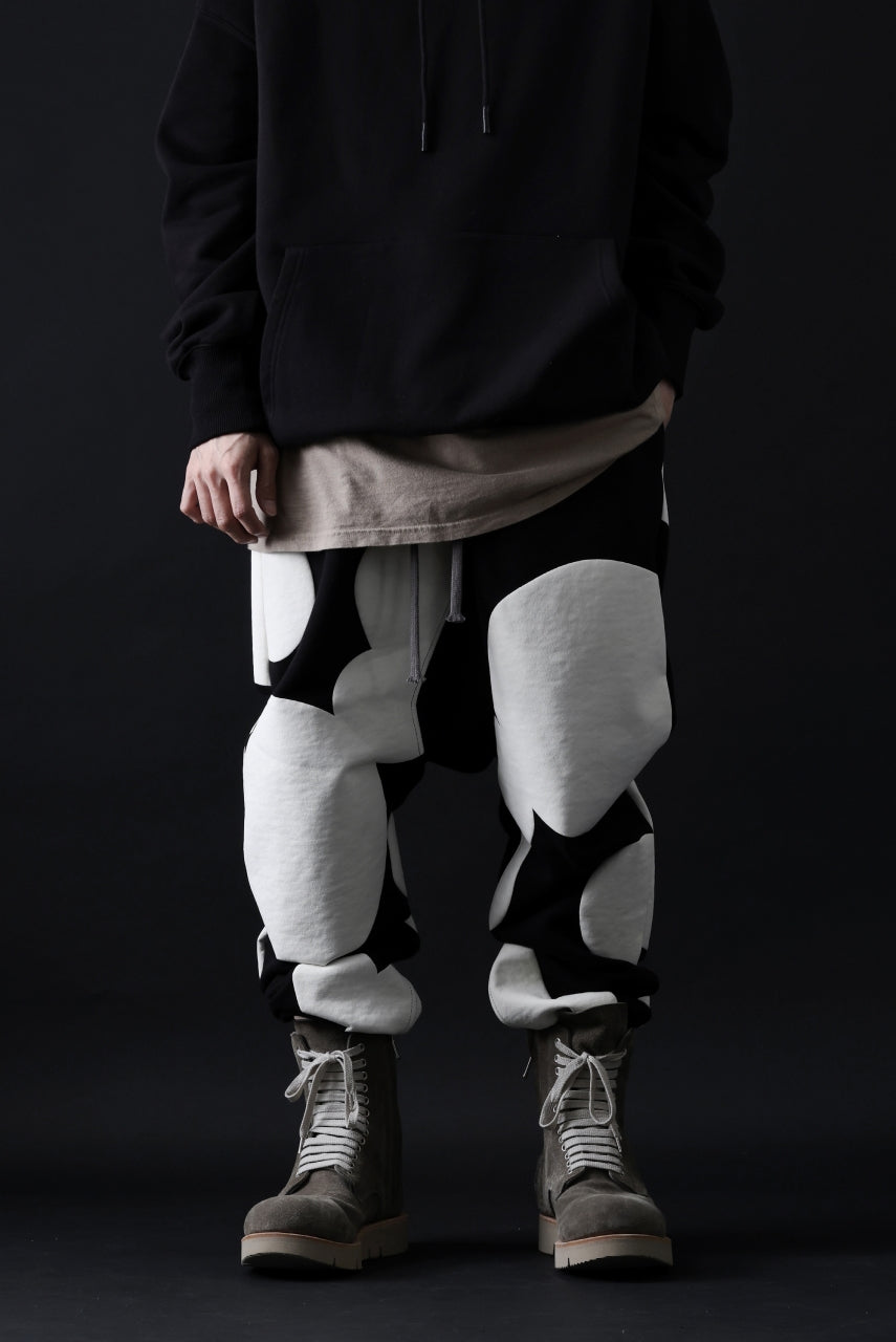 画像をギャラリービューアに読み込む, A.F ARTEFACT POLKA PATTERN SWEAT SAROUEL PANTS (BLACK)