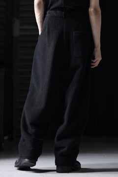 画像をギャラリービューアに読み込む, th products KAPOOR / Wide Tapered Pants / travel wool premiere (black)