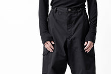 画像をギャラリービューアに読み込む, ISAMU KATAYAMA BACKLASH WIDE CARGO PANTS / STRETCH TYPEWRITER CLOTH (BLACK)