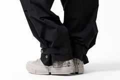 画像をギャラリービューアに読み込む, ISAMU KATAYAMA BACKLASH WIDE CARGO PANTS / STRETCH TYPEWRITER CLOTH (BLACK)