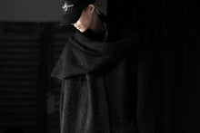 画像をギャラリービューアに読み込む, TARO HORIUCHI / th products Inflated Scarf / 1/4.5 kasuri loop knit (black)