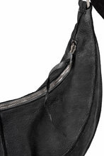 Load image into Gallery viewer, m.a+ medium banana belt bag / BO250/VOP1,2 (BLACK)