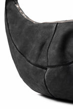 Load image into Gallery viewer, m.a+ medium banana belt bag / BO250/VOP1,2 (BLACK)